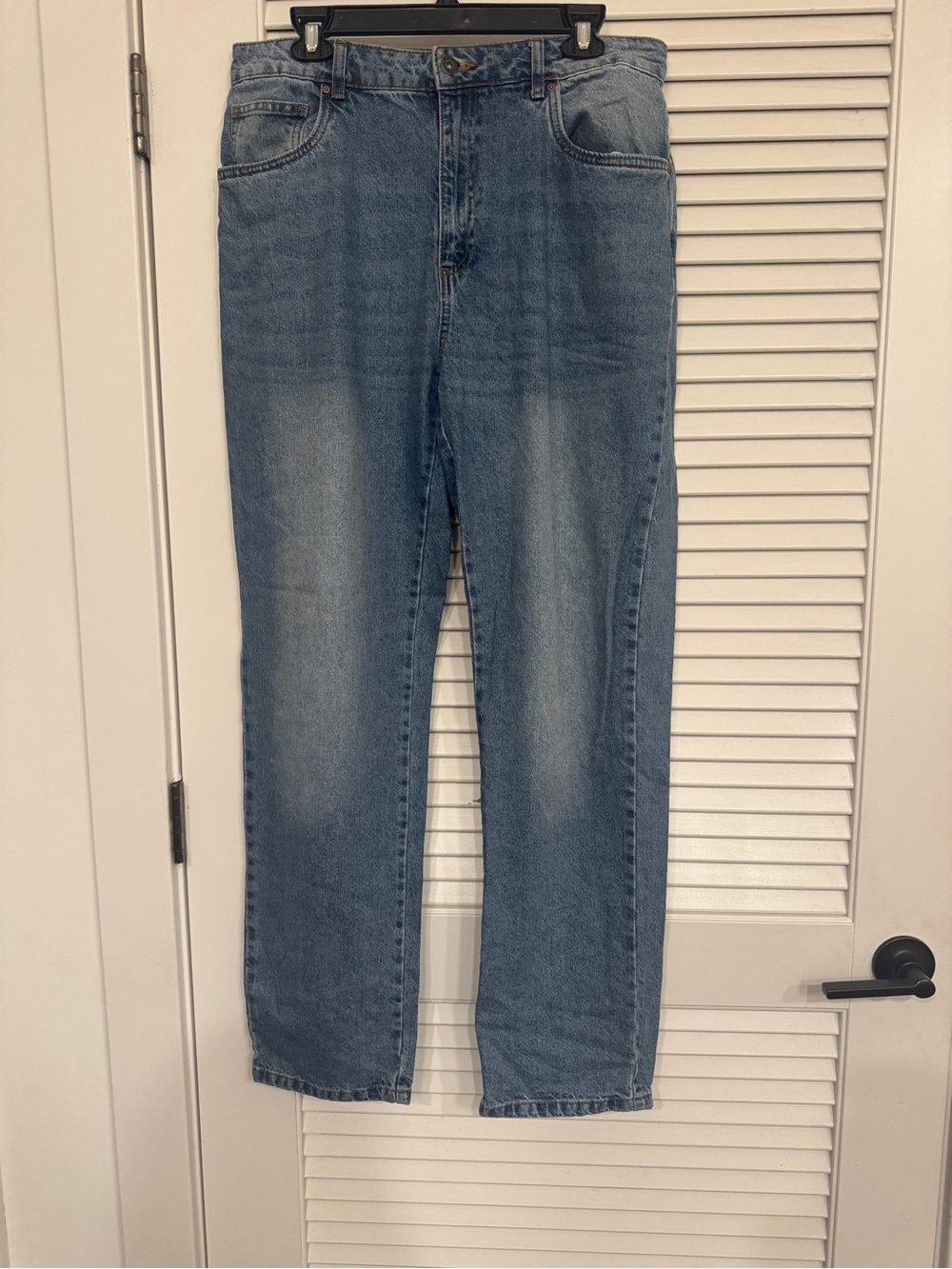 Cotton on Classic Straight Light Wash Jeans